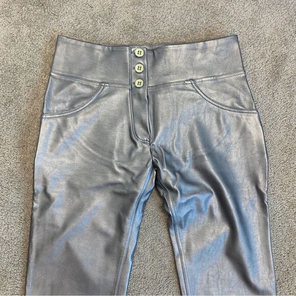 𝅺FREDDY WR.UP metallic silver faux leather pleather skinny leggings M NWT Rare - Picture 5 of 13